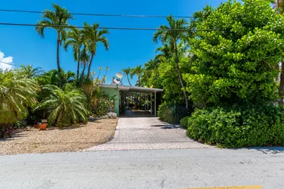 440 11th Street, Key Colony, FL 33051 - Photo 3