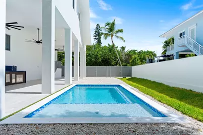 365 Buttonwood Shores Drive, Key Largo, FL 33037 - Photo 7