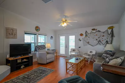 185 W Avenue A, Key Largo, FL 33037 - Photo 9