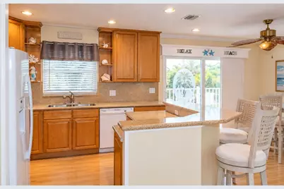 40 High Point Road #703, Plantation Key, FL 33070 - Photo 7
