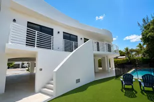 273 W Seaview Dr, Duck Key, FL 33050 - Photo 3