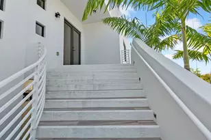 273 W Seaview Dr, Duck Key, FL 33050 - Photo 7