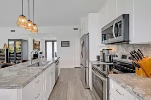273 W Seaview Dr, Duck Key, FL 33050 - Photo 13