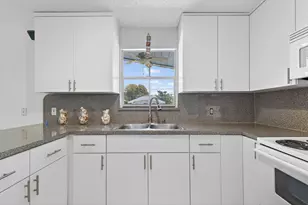 414 N Mahogany Ave, Key Largo, FL 33037 - Photo 17