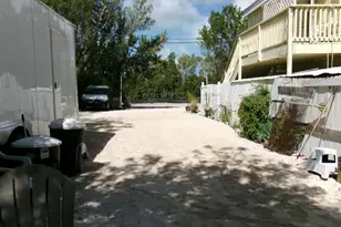 956 Shaw Dr, Key Largo, FL 33037 - Photo 5