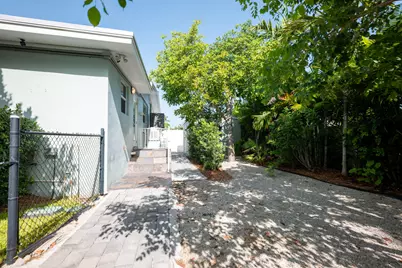209 Shore Avenue, Big Coppitt, FL 33040 - Photo 29