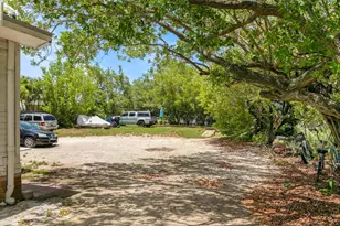 901 Eisenhower Dr, Key West, FL 33040 - Photo 33