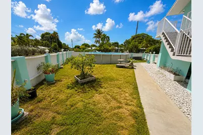 322 3rd Road, Key Largo, FL 33037 - Photo 17