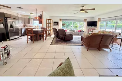 149 N Bay Harbor Drive, Key Largo, FL 33037 - Photo 21