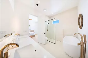 300 N Anglers Dr, Marathon, FL 33050 - Photo 35