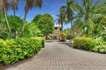 870 Copa D Oro, Marathon, FL 33050 - Photo 1