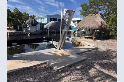 135 Peace Avenue, Key Largo, FL 33070 - Photo 17