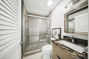 138 N Indies Dr, Duck Key, FL 33050 - Photo 23