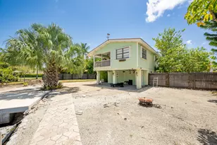 17183 W Green Turtle Ln, Sugarloaf Key, FL 33042 - Photo 37