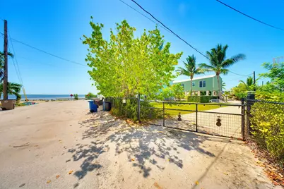 31536 Avenue F, Big Pine Key, FL 33043 - Photo 47