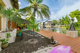653 Indies Rd, Ramrod Key, FL 33042 - Photo 41