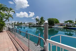 490 10th St, Key Colony, FL 33051 - Photo 7
