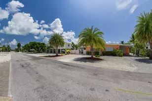 490 10th St, Key Colony, FL 33051 - Photo 27
