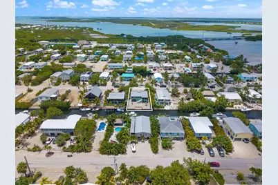 27416 Martinique Lane, Ramrod Key, FL 33042 - Photo 39
