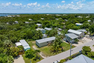 31368 Avenue E, Big Pine Key, FL 33043 - Photo 21
