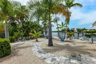 800 11th Street, Key Colony, FL 33051 - Photo 37