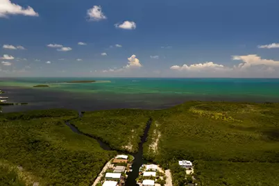 140 Dove Avenue, Key Largo, FL 33070 - Photo 7
