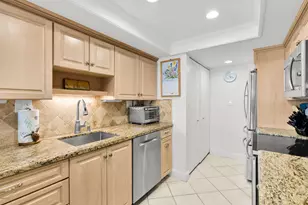 201 E Ocean Dr, Key Colony, FL 33051 - Photo 37