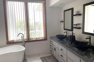 182 Venetian Way, Sugarloaf Key, FL 33042 - Photo 23