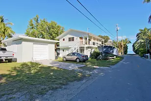 203 Tarpon St, Key Largo, FL 33070 - Photo 1