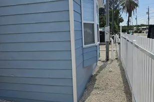 200 Buttonwood Ave, Key Largo, FL 33037 - Photo 33