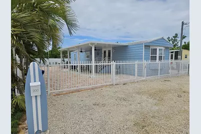 200 Buttonwood Avenue, Key Largo, FL 33037 - Photo 1