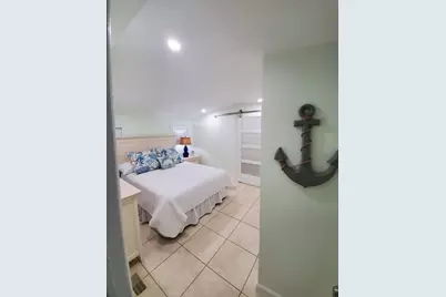 200 Buttonwood Avenue, Key Largo, FL 33037 - Photo 23
