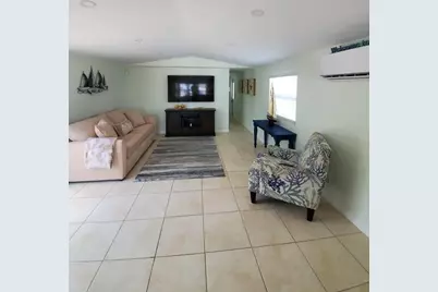 200 Buttonwood Avenue, Key Largo, FL 33037 - Photo 9