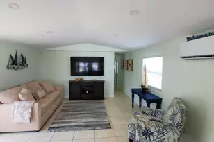200 Buttonwood Ave, Key Largo, FL 33037 - Photo 9