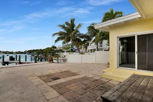 17 Man-O-War Dr, Marathon, FL 33050 - Photo 17