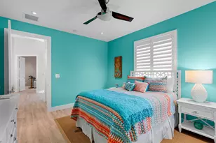 122 S Bahama Dr, Duck Key, FL 33050 - Photo 29