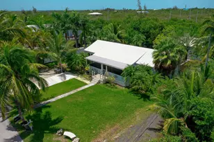 19421 Canal Dr, Sugarloaf Key, FL 33042 - Photo 1