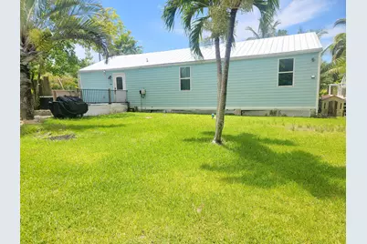 19421 Canal Drive, Sugarloaf Key, FL 33042 - Photo 17