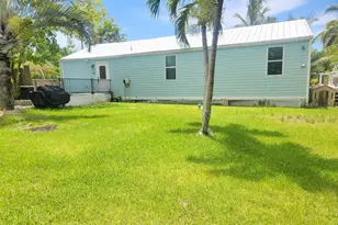 19421 Canal Dr, Sugarloaf Key, FL 33042 - Photo 17