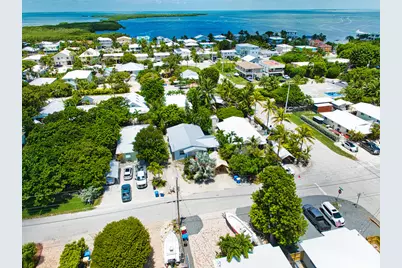 207 Hibiscus Street, Plantation Key, FL 33070 - Photo 5
