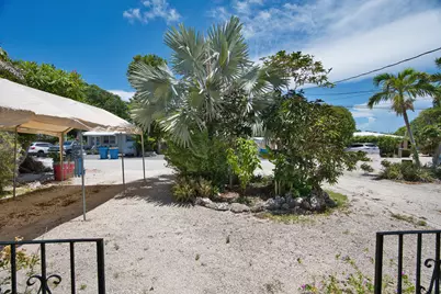 207 Hibiscus Street, Plantation Key, FL 33070 - Photo 7