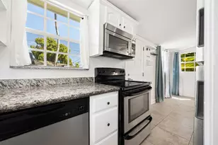1332 Seminary St, Key West, FL 33040 - Photo 11