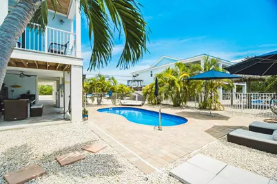 219 Sombrero Beach Road # 2, Marathon, FL 33050 - Photo 9
