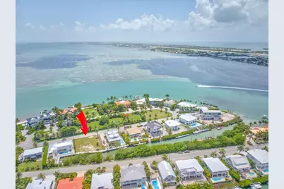 200 15th Circle, Key Colony, FL 33051 - Photo 5