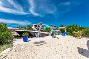 28577 Peg Leg Rd, Little Torch Key, FL 33042 - Photo 27