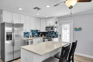 370 11th St, Key Colony, FL 33051 - Photo 5