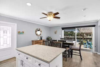 370 11th Street, Key Colony, FL 33051 - Photo 7