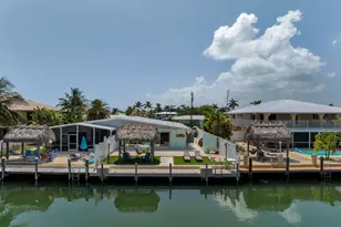 370 11th St, Key Colony, FL 33051 - Photo 27