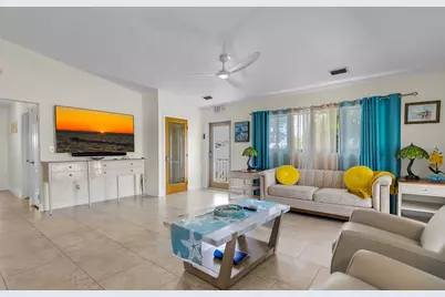 321 & 331 9th Street, Key Colony, FL 33051 - Photo 9