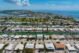 321 & 331 9th St, Key Colony, FL 33051 - Photo 3